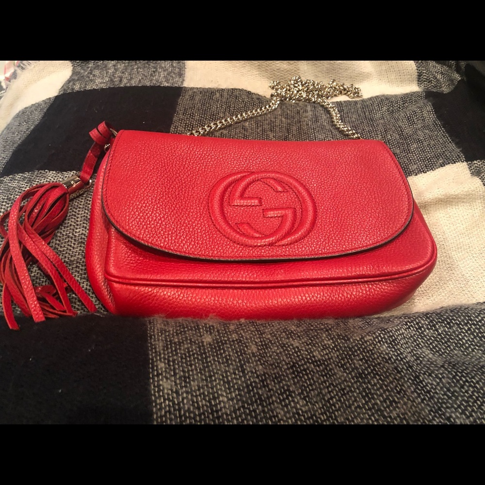 *SOLD* Gucci medium borsa chain leather bag